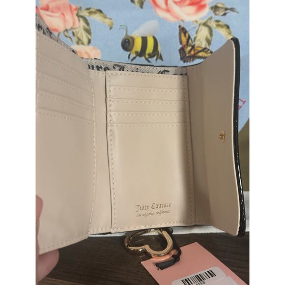 Juicy Couture ~ Liquorice Patent Leather Blk Simply Perfect Double Sided Trifold - Picture 4 of 6